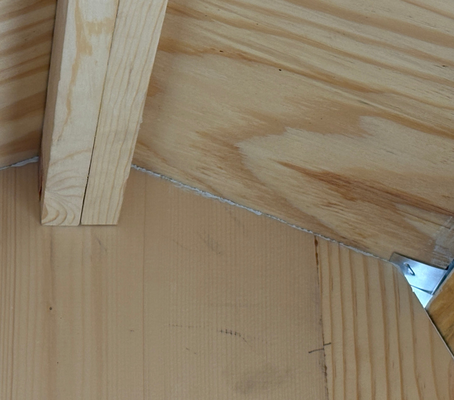 Long Langstroth Bee Hive